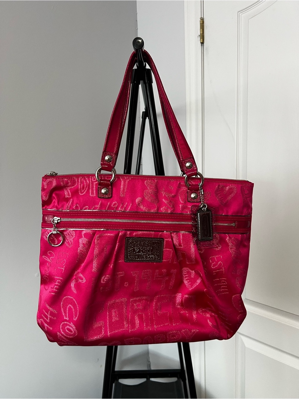 Coach Poppy Storypatch Hot Pink Glam Tote 15301 Limited Edition